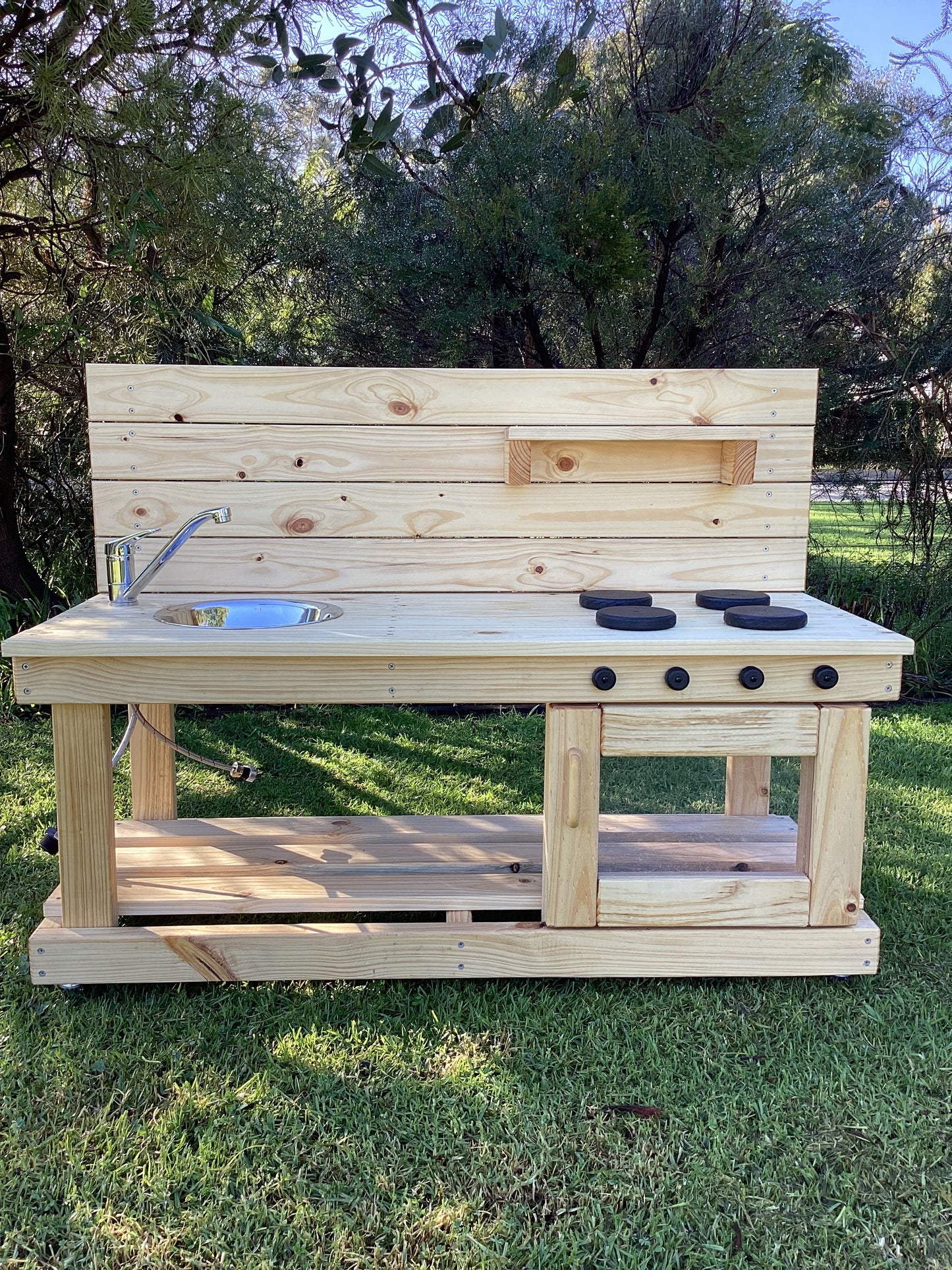 Sensory Mud Kitchen