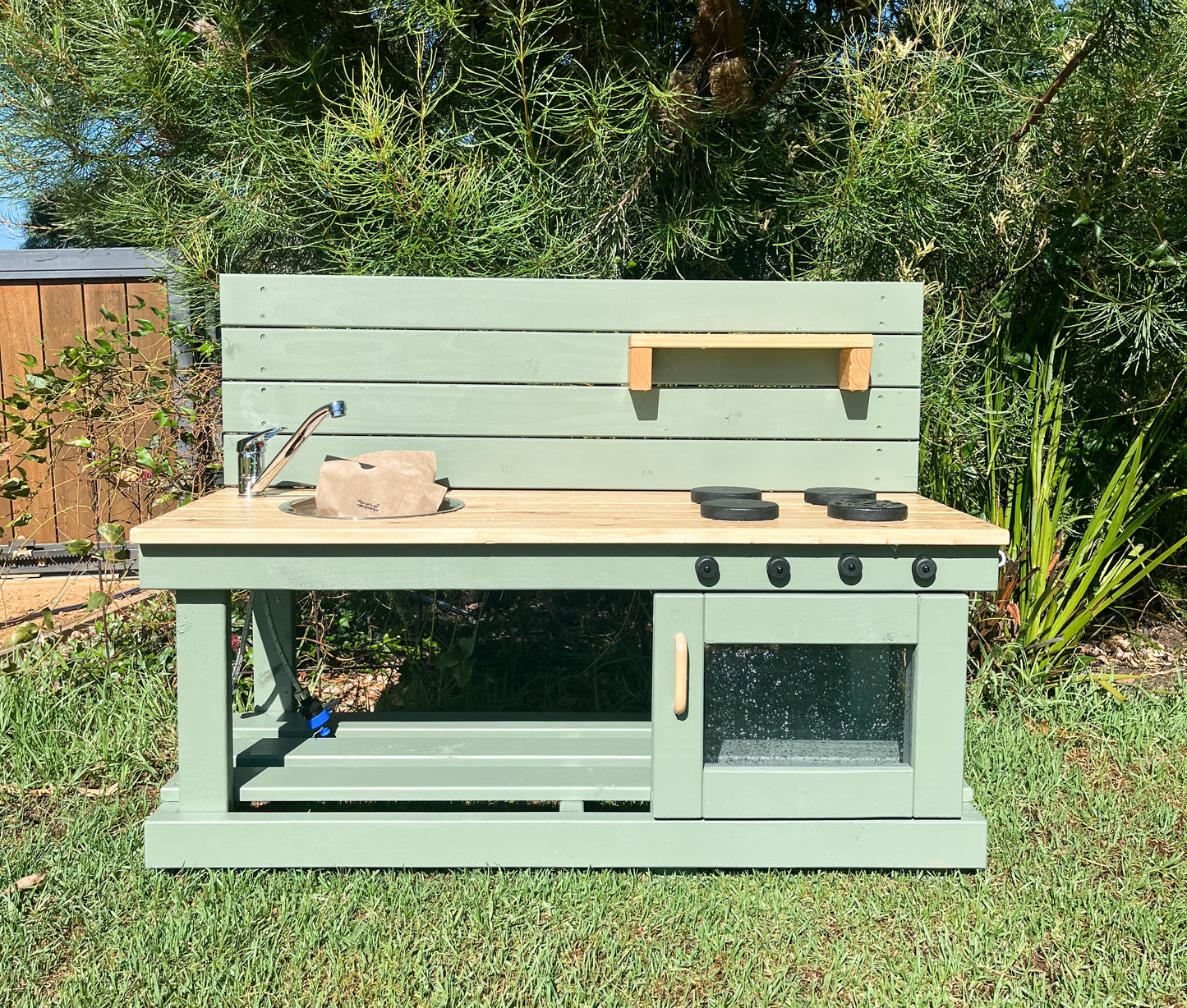 Learn by Nature Sensory Mud Kitchen
