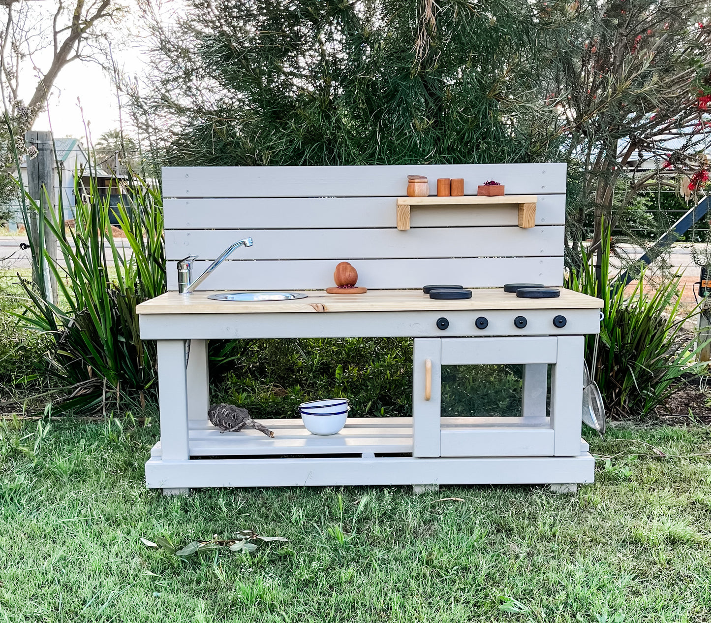 Outdoor Play Mud Kitchen